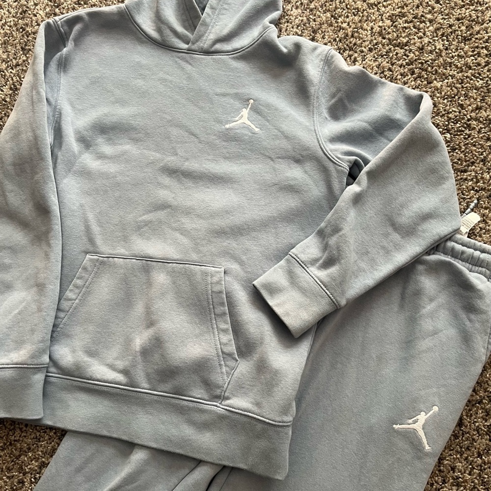 Jordan Kids Gray Sweatpants & Hoodie Set